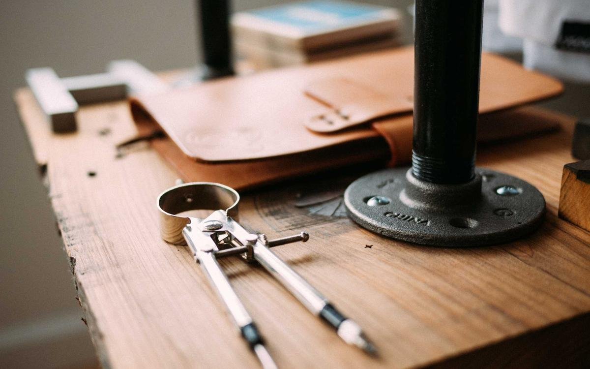 A short-form video checklist: hooks that hold attention
